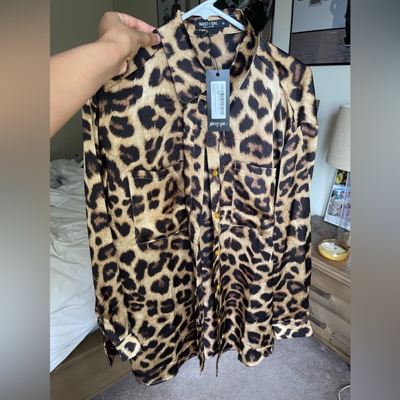 Nasty Gal Tops - Nasty gal button up